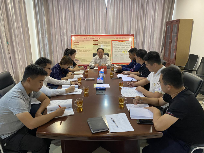 保勢(shì)頭、防風(fēng)險(xiǎn)、穩(wěn)發(fā)展 從更高層次、長(zhǎng)遠(yuǎn)角度去謀劃部署 ---弘義集團(tuán)黨委書記、董事長(zhǎng)張秀峰一行 到悅弘公司檢查指導(dǎo)工作